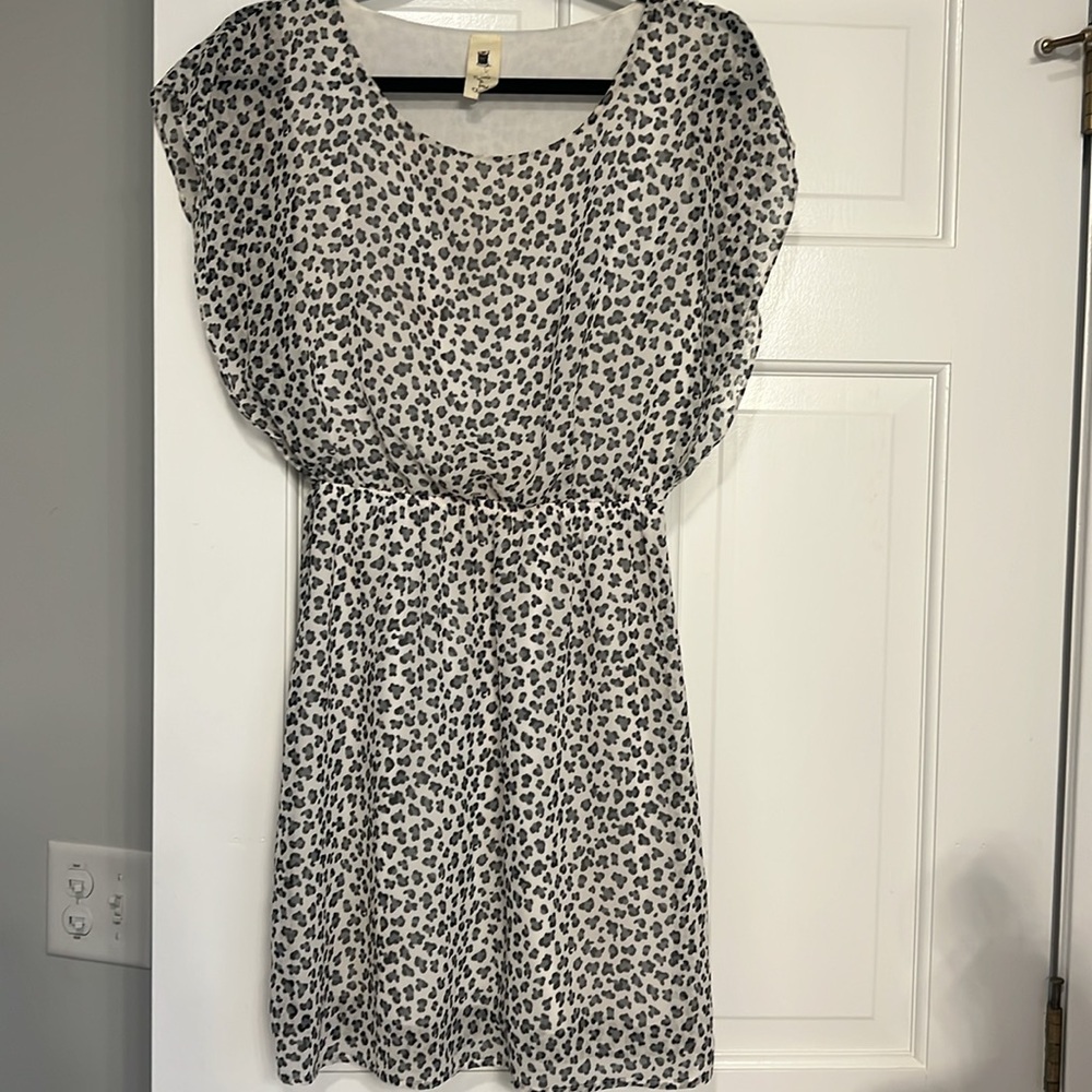 Needle & Thread Women’s White Cheetah Flutter Sleeve Mini Dress, Size Small
